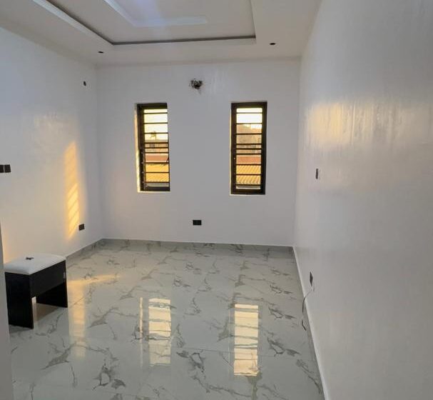 Contemporary 5-bedroom detached duplex with BQ & Study — 5