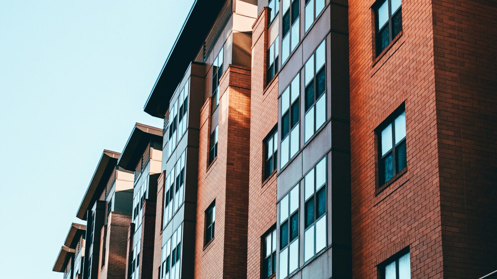 Serviced 3-bedroom apartment — 1